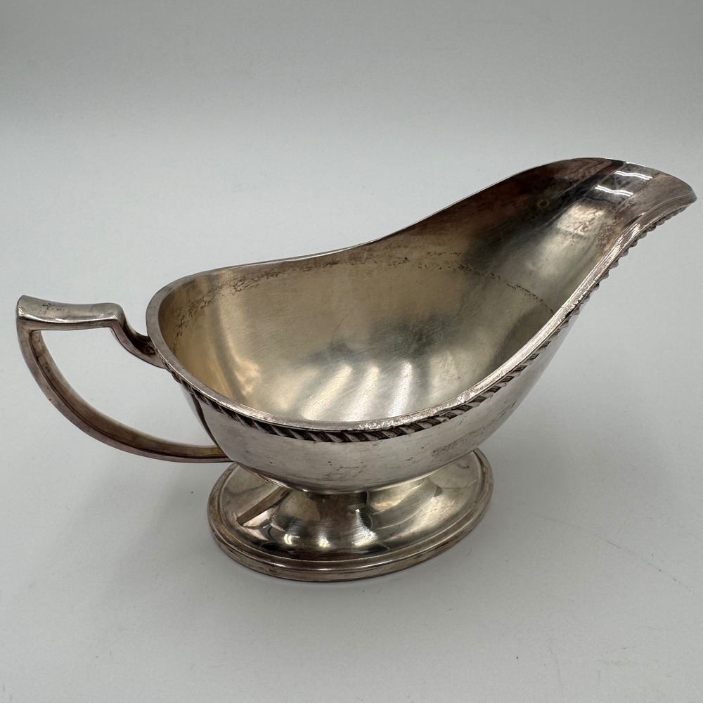 Vintage Silverplate Gravy Boat Sauce‎ Pitcher Pedestal Footed Rope Trim